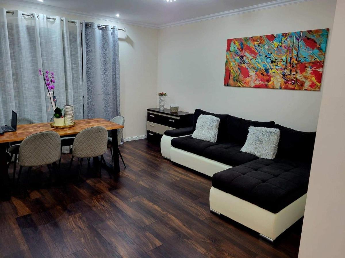 Concept Urban Apartment Medias Exterior photo